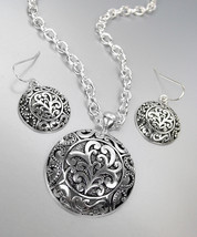 CLASSIC Brighton Bay Silver Antique Filigree Round Pendant Necklace Earrings Set - £14.93 GBP