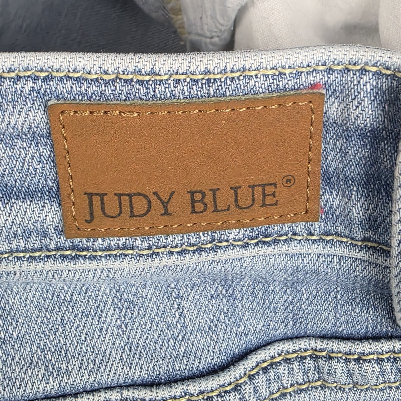 Judy Blue Jeans Womens Size 13/31 Skinny Fit Bleach Splatter Raw Hem Blue Denim Item image 7