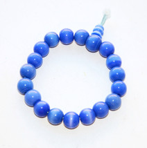 vintage blue lucite beaded bracelet - $3.46
