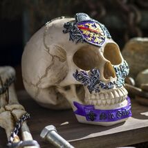 Ebros Knights of The Round Table King Arthur Skulls Sir Gaheris Skull Fi... - $24.99