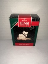 Vintage 1992 Merry Swiss Mouse Hallmark Keepsake Clip on Ornament - £7.49 GBP