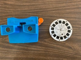 Model L Blue Fisher Price View Master - with disc advance lever + Rainbow Brite - £10.27 GBP