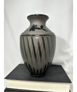 Hungarian Black Folk Art Pottery Vase Antonia Zombori 9” Tall Black Pottery - $1,317.13 MXN