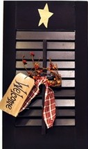 45316B - Wood Shutter Black Primitive with Welcome Tag, Ribbon and Berries - £11.52 GBP