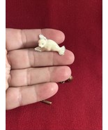 Vtg White Seal Pup Tie Tack J242 - $282.14 MXN