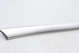 10-13 SUBARU LEGACY OUTBACK FRONT RIGHT PASSENGER DOOR TRIM MOLDING E2525 image 3