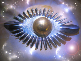 HAUNTED ANTIQUE PIN SACRED GOLDEN EYE HIGHEST LIGHT COLLECTION OOAK MAGICK image 2