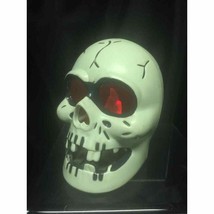 Halloween Light Up Skull - £5.49 GBP