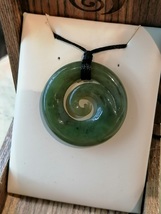 New zealand INANGA JADE KORU Green Large Pendant / long necklace 29 mm - £90.06 GBP