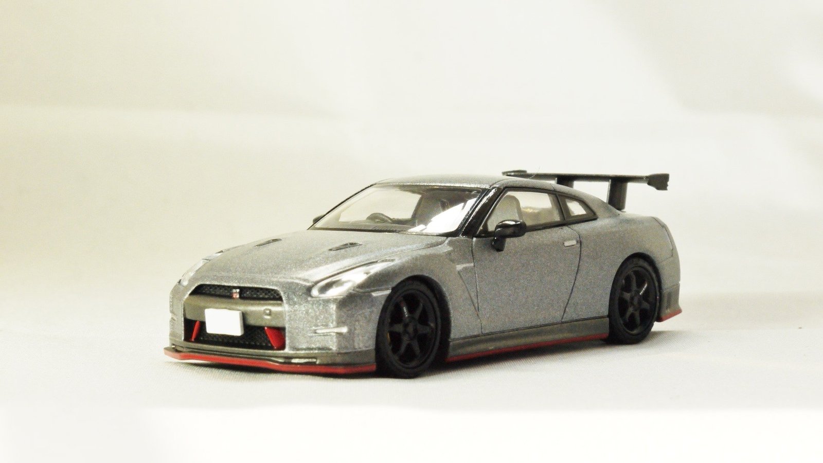 TAKARA TOMY TOMICA LIMITED Race Sport Car NISSAN GT-R nismo N Attack Package Gry - £62.77 GBP
