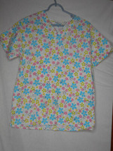 EUC Floral  Scrub Top Size S White blue pink green yellow - $19.98