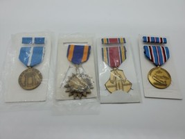 Vintage Lot Of 4 War Metals WWII Korean Service - £23.60 GBP