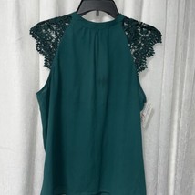 Express Women&#39;s Dark Green Cap Sleeve Blouse Lace Detail Keyhole Size Large - £9.74 GBP