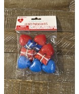 Valentine’s Day Heart Parachutes Party Supply - $258.42 MXN