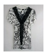 Daytrip Women&#39;s Black &amp; White Rouched Blouse With Lace Accent Size Medium - $27.87 CAD