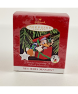 Hallmark Archive Christmas Tree Ornament Donald Duck Surprising Gift Vin... - €21,01 EUR
