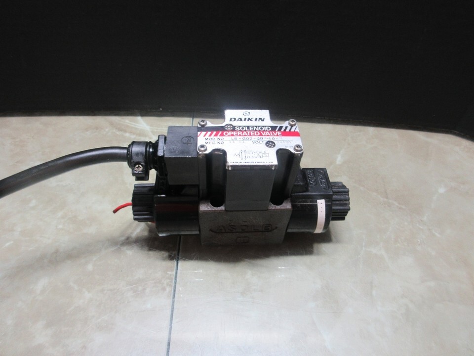 DAIKIN SOLENOID VALVE UNIT LS-G02-2BA-10-N AC100 CNC DOUBLE SIDED - $67.89