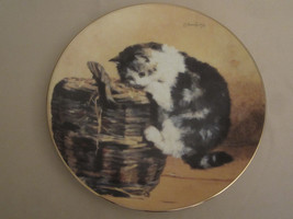 Collector plate A CURIOUS KITTY Victorian Cat Capers #4 Charles Van den Eycken - £16.23 GBP
