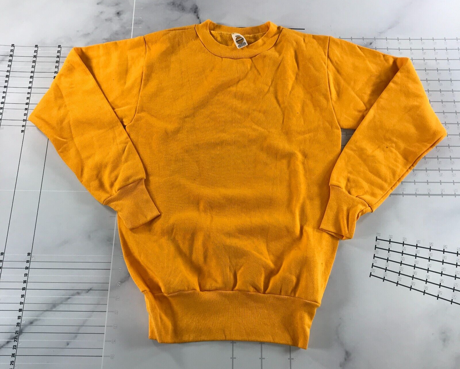 Vintage Medallion Rundhalsausschnitt Sweatshirt Herren S Gelb Sand Knit ... - $39.59