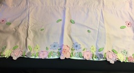 One Pottery Barn Kids Pink Daisy Flowers Garden Valance Appliqué Floral - £7.54 GBP