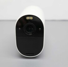 Arlo Essential XL VMC2032 White Wireless Spotlight Security Camera image 3