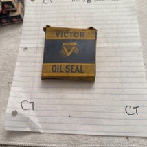 Victor Oil Seal 49649 New OLD Stock New OLD Auto Parts S13B18/17 - $9.50