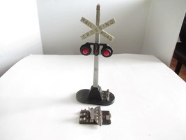 Lionel Trains POST-WAR 154 Highway Flasher Signal W/PLATE- Works FINE- 0/027-B2R - £21.49 GBP