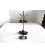 LIONEL TRAINS POST-WAR 154 HIGHWAY FLASHER SIGNAL W/PLATE- WORKS FINE- 0/027-B2R - $26.97