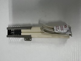 Genuine OEM Robertshaw Oven Ignitor 41-201 - $54.45