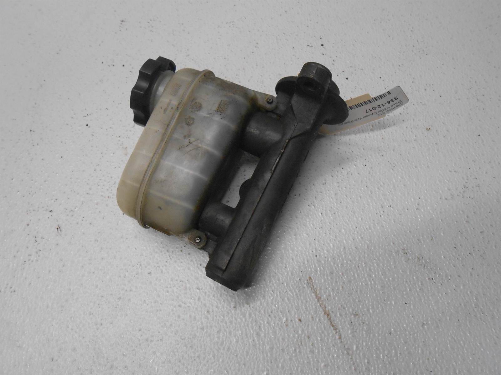 1998 chevrolet S10 Brake Master Cylinder With Reservoir - $34.99