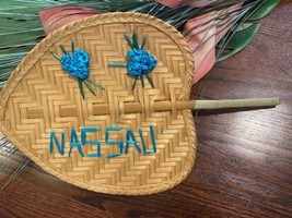 Bahamas Souvenir Straw Fan Island Tropical flowers Ratan Handmade Vintage - $8.99