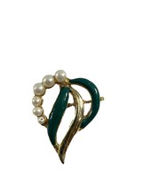 Unbranded Heart Shaped Open Work Brooch Pin Open Work Faux Pearl Green Enamel - £9.38 GBP