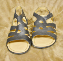 Naturalizer Size 9.5 M Jessie Womens Strappy Sandals Black Hook Eye Closure - £23.90 GBP