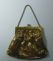 Vintage Whiting &amp; Davis Gold-tone Mesh Kiss-lock Purse W/Chain - $116.82