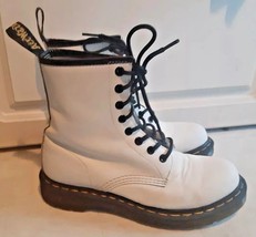 Dr Martens Women’s Size 7 Air Wair Bouncing Soles Leather Boots White 11821 - $35.86