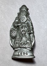 Christmas Memories of Santa Collection 1896 FORT USA Vintage Pewter Brooch - £17.89 GBP