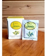 Vintage 1970 Avon Jasmin Kwickettes Cleansing Towelettes Brand New 14 Packs - $27.34 CAD