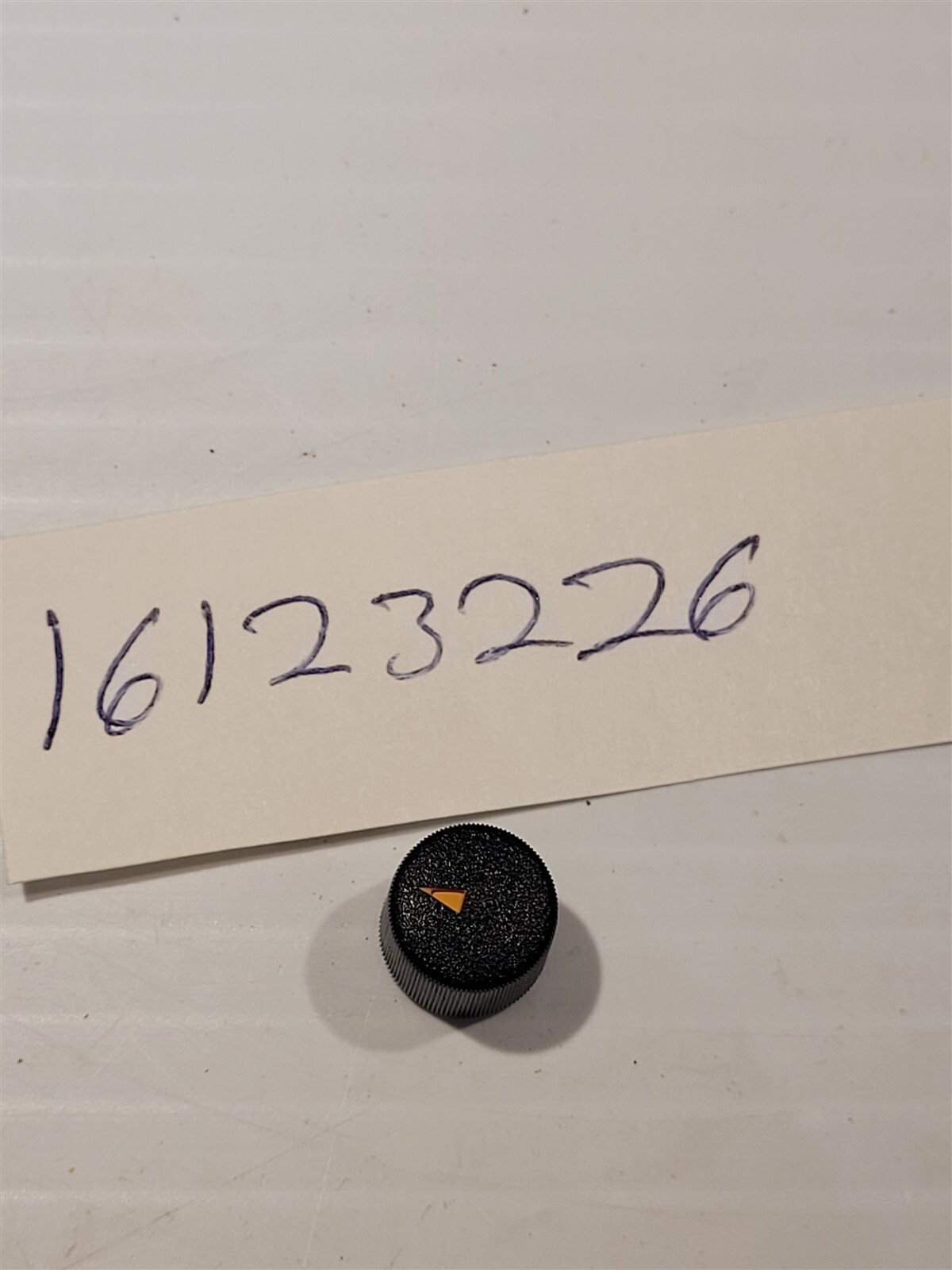 1984 - 1996 Chevrolet Corvette Radio Bass Knob 16123226 - $4.48