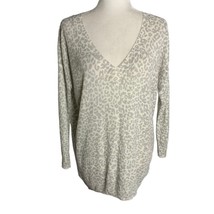 Dynamite Leopard Print Pullover Sweater S White Stretch Knit V Neck High Low - £14.65 GBP