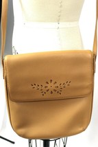 Butterscotch VTG ETIENNE AIGNER Crossbody Bag Purse Leather Cutwork Flap - $1,639.33 MXN