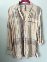 Melissa McCarthy women’s button down shirt size Medium - $14.85