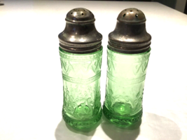 Patrician Spoke Pattern Green Salt and Pepper Federal Glass Co. 1933-1937 - £40.98 GBP