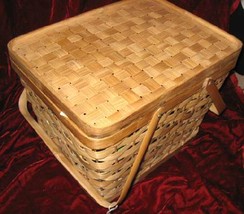 Wicker Woven Gift Storage Basket w/ Lid Handles - £18.28 GBP
