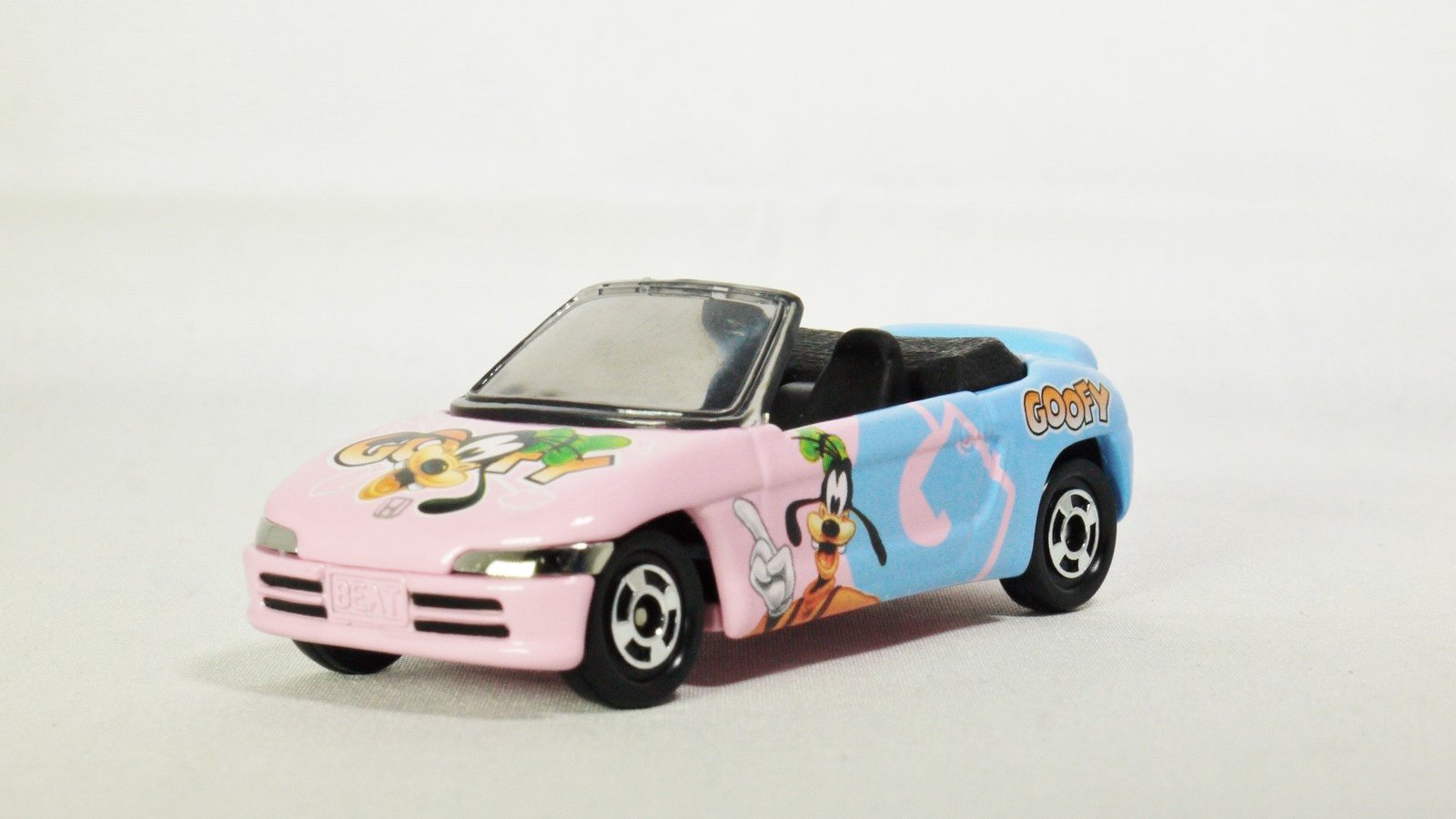 TAKARA TOMY TOMICA Disney Disney Collection Goofy Honda Beat D-18 Diecast Car... - $71.99