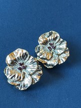 Large Silvertone Pansy Flower w Tiny Purple Rhinestone Centers Clip Earrings - - $14.89