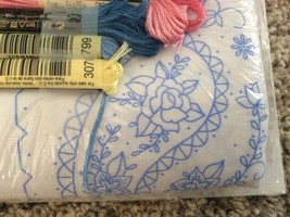 Janlynn Embroidery Kit 2 Pillowcases Paisley Rose Design with DMC Floss NOS - £14.14 GBP