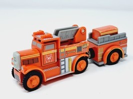 Thomas and Friends FLYNN Fire Truck w Back Car Wood Learning Curve Toy Engine - £10.31 GBP