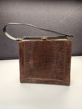 Woman Vintage Distressed Alligator Hand Bag Brass Trim Brown - £82.57 GBP