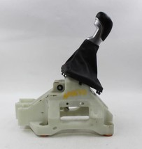 2019-2021 KIA FORTE AUTOMATIC TRANSMISSION GEAR SHIFTER SELECTOR OEM #17744 - £176.92 GBP