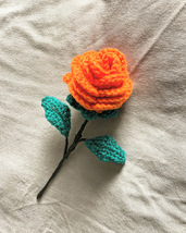 Crochet Rose in Acrylic Yarn - £11.97 GBP